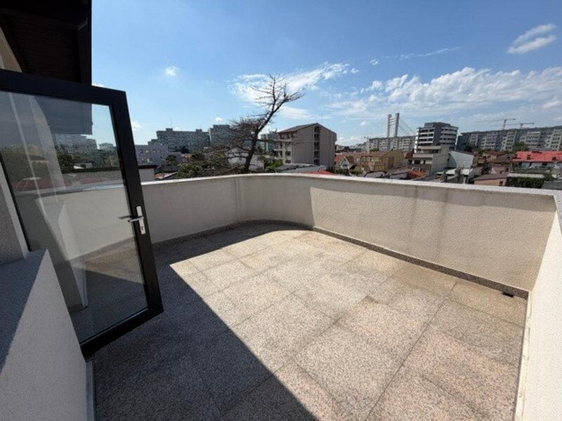 Titulescu, adiacent, cladire multifunctionala 600 mp, 13 camere.